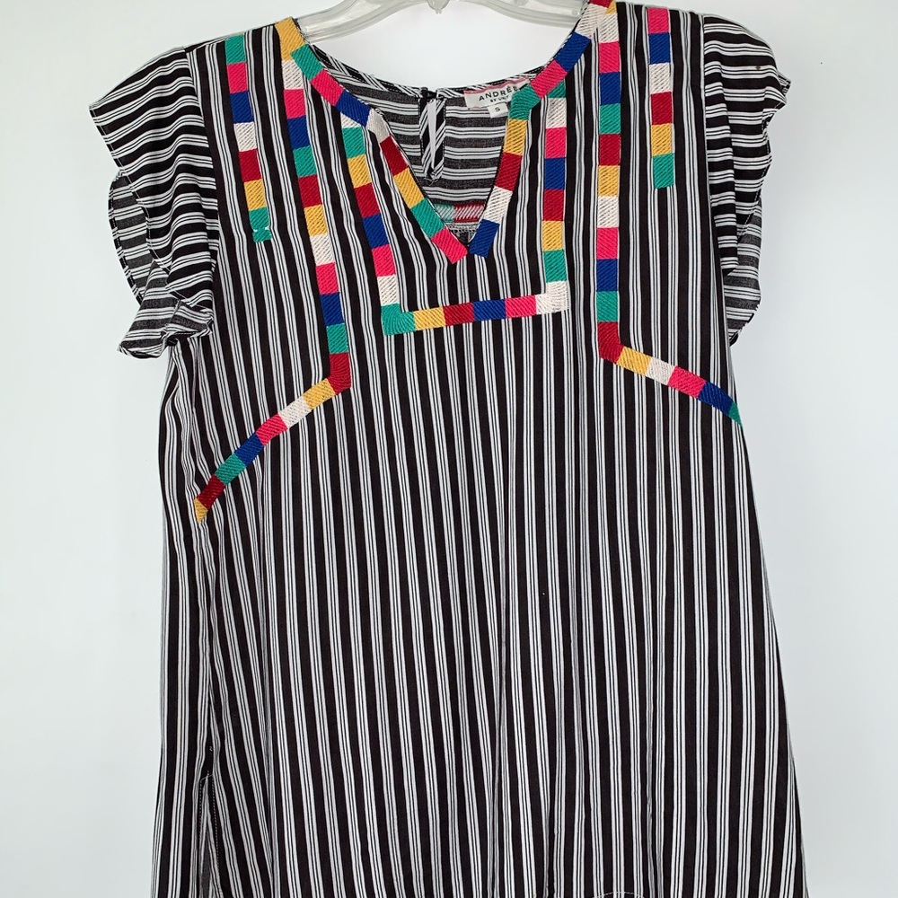 Andree by unit top